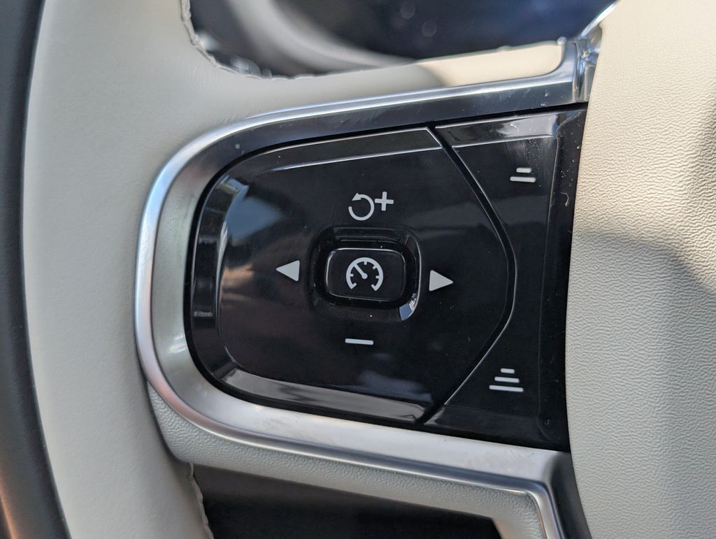 2026 Volvo XC60 Plug-In Hybrid T8 Ultra Hunt Valley MD