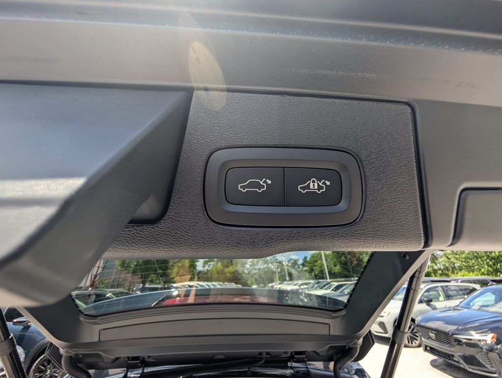 2026 Volvo XC60 Plug-In Hybrid T8 Ultra Hunt Valley MD
