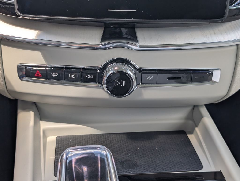 2026 Volvo XC60 Plug-In Hybrid T8 Ultra Hunt Valley MD