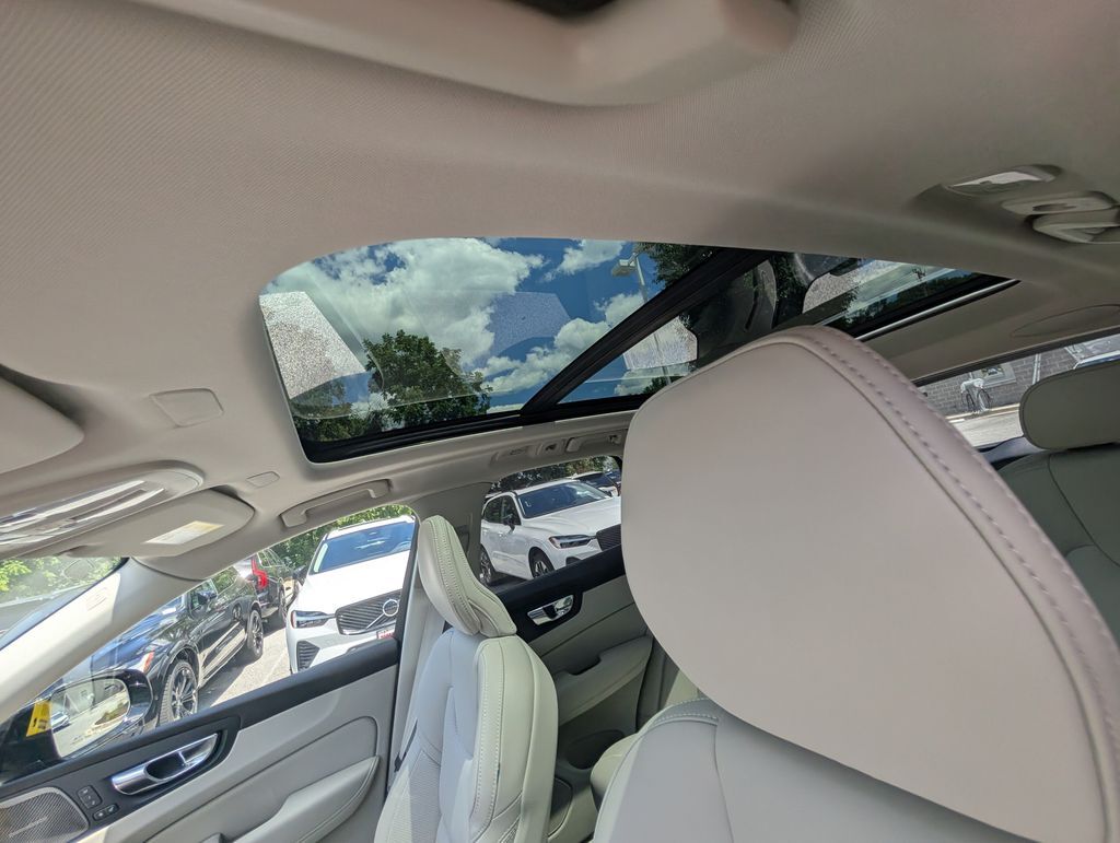 2026 Volvo XC60 Plug-In Hybrid T8 Ultra Hunt Valley MD