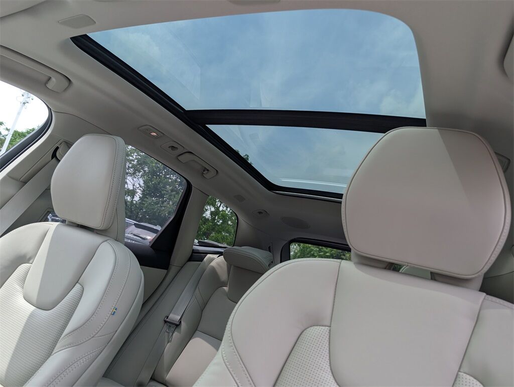 2026 Volvo XC60 Plug-In Hybrid T8 Ultra Hunt Valley MD