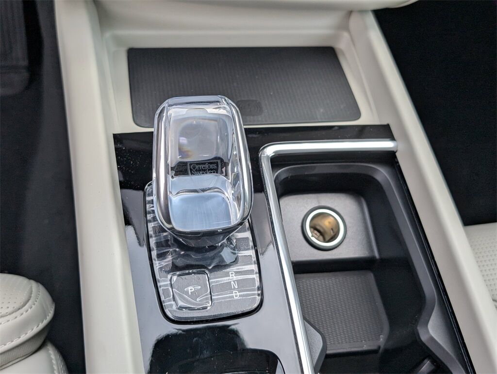 2026 Volvo XC60 Plug-In Hybrid T8 Ultra Hunt Valley MD