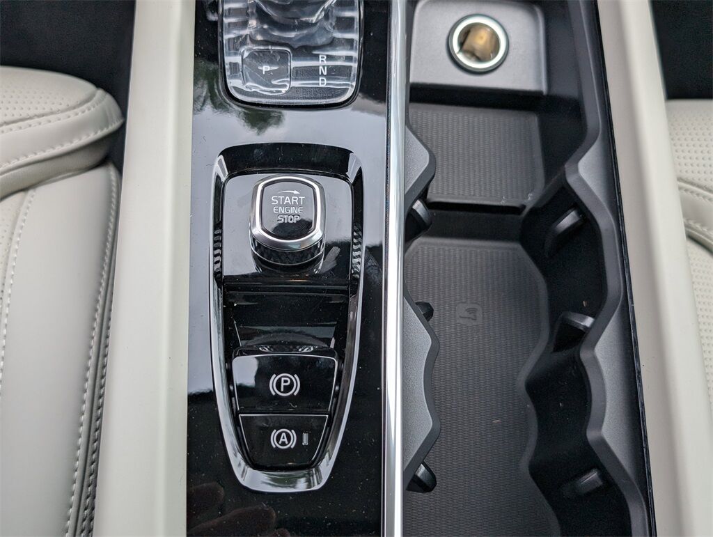 2026 Volvo XC60 Plug-In Hybrid T8 Ultra Hunt Valley MD