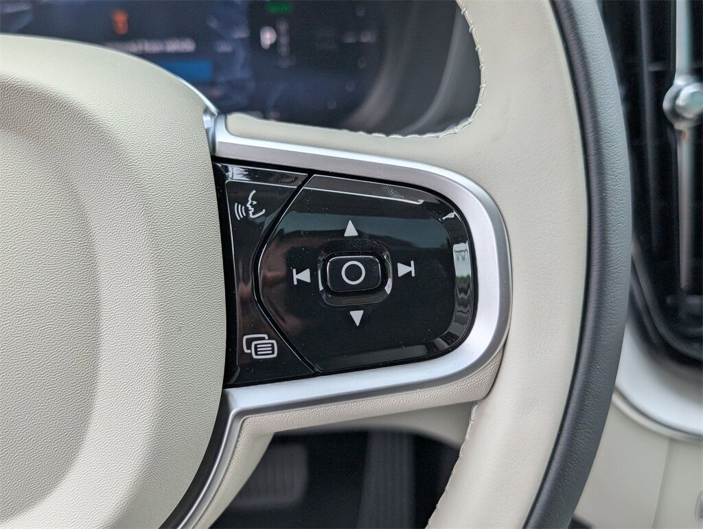 2026 Volvo XC60 Plug-In Hybrid T8 Ultra Hunt Valley MD