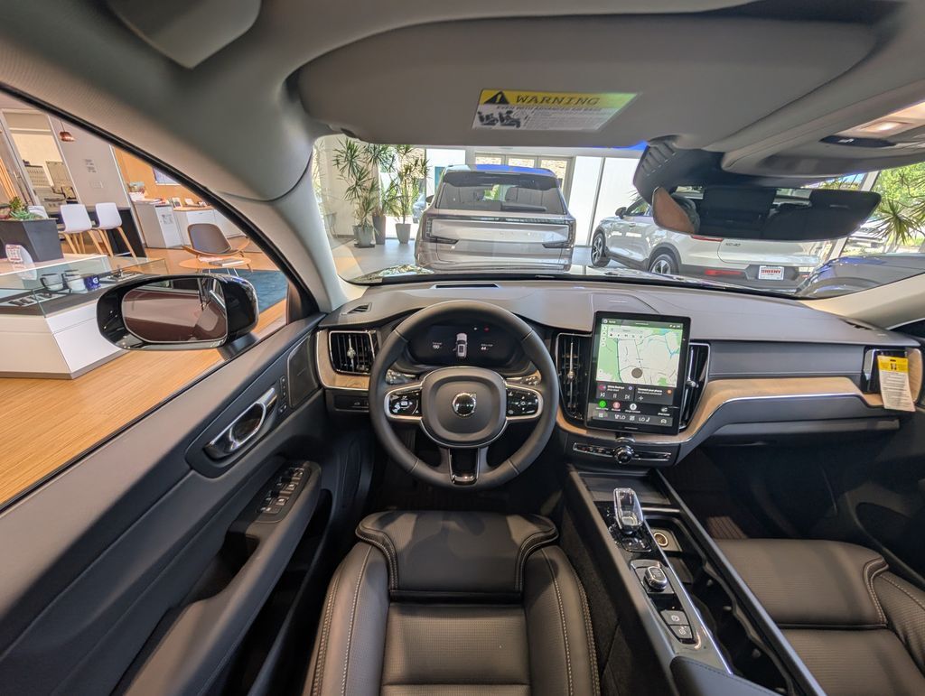 2026 Volvo XC60 Plug-In Hybrid T8 Ultra Hunt Valley MD