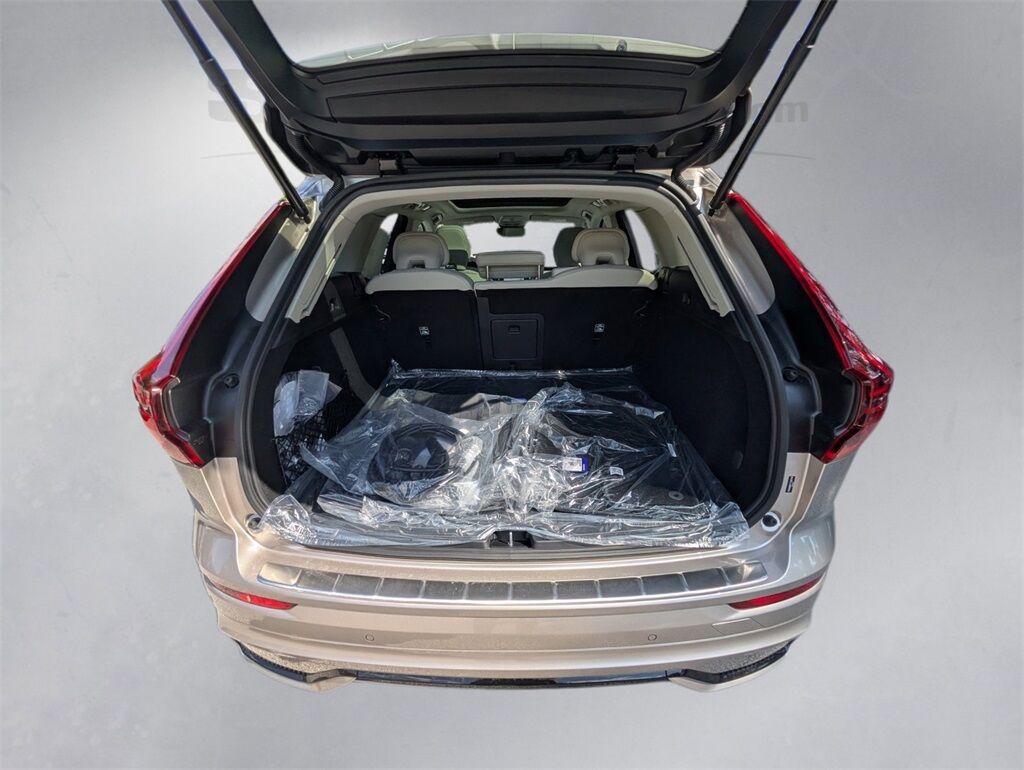 2026 Volvo XC60 Plug-In Hybrid T8 Ultra Hunt Valley MD