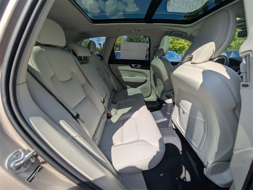 2026 Volvo XC60 Plug-In Hybrid T8 Ultra Hunt Valley MD