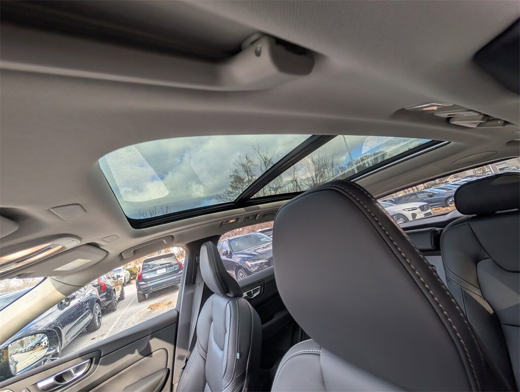 2026 Volvo XC60 Plug-In Hybrid T8 Ultra Hunt Valley MD