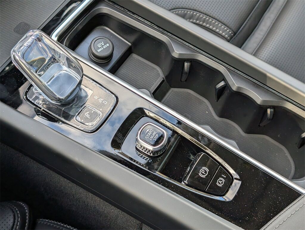 2026 Volvo XC60 Plug-In Hybrid T8 Ultra Hunt Valley MD