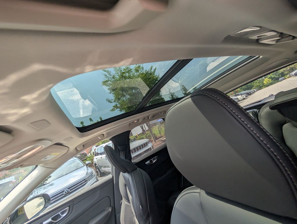 2026 Volvo XC60 Plug-In Hybrid T8 Ultra Hunt Valley MD
