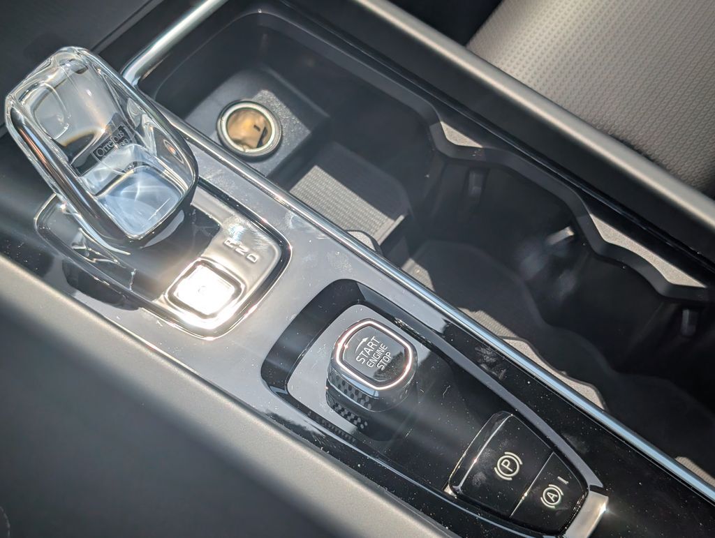 2026 Volvo XC60 Plug-In Hybrid T8 Ultra Hunt Valley MD