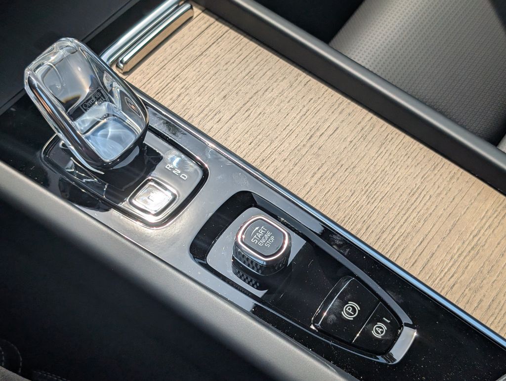 2026 Volvo XC60 Plug-In Hybrid T8 Ultra Hunt Valley MD