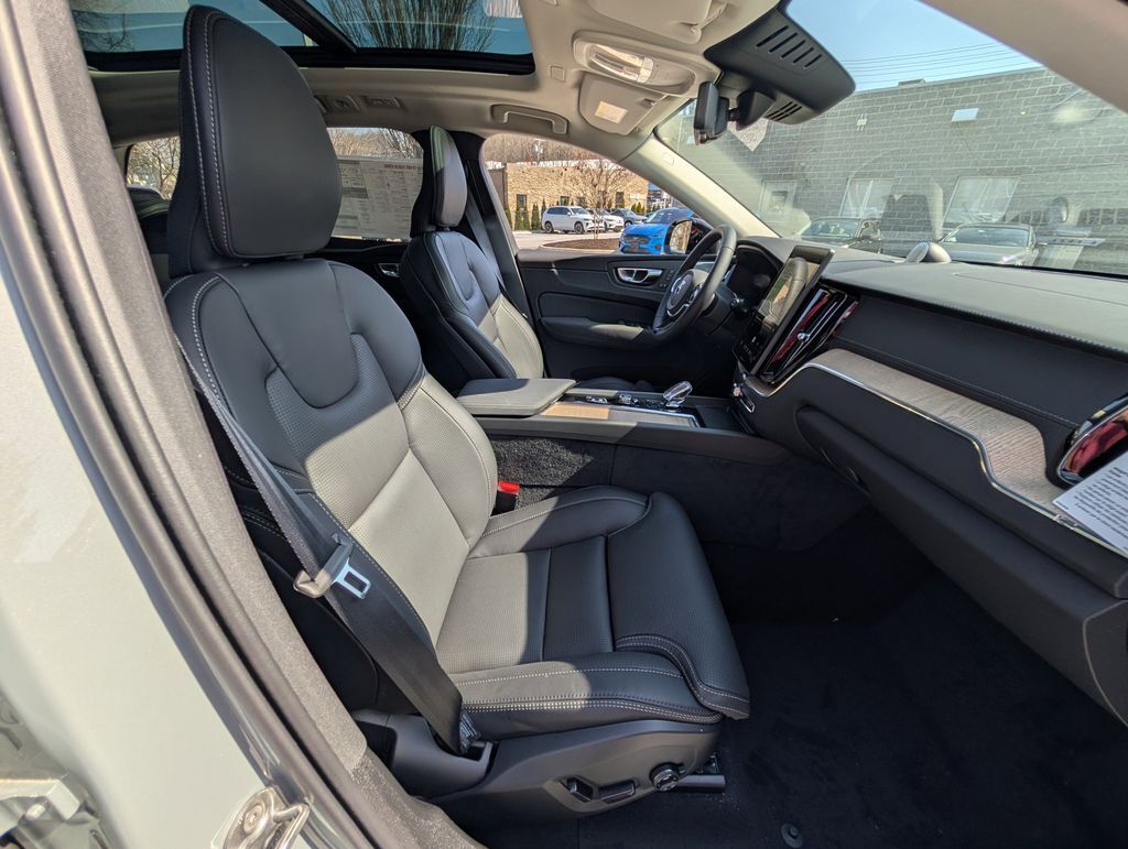 2026 Volvo XC60 Plug-In Hybrid T8 Ultra Hunt Valley MD