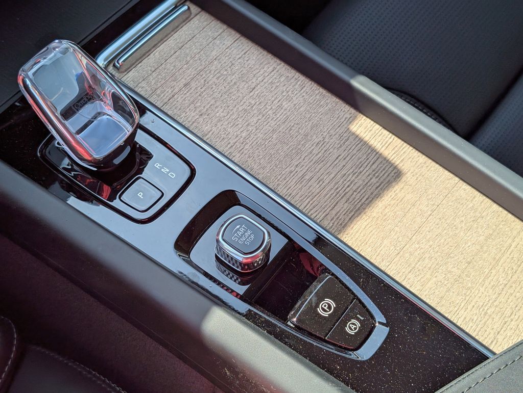 2026 Volvo XC60 Plug-In Hybrid T8 Ultra Hunt Valley MD