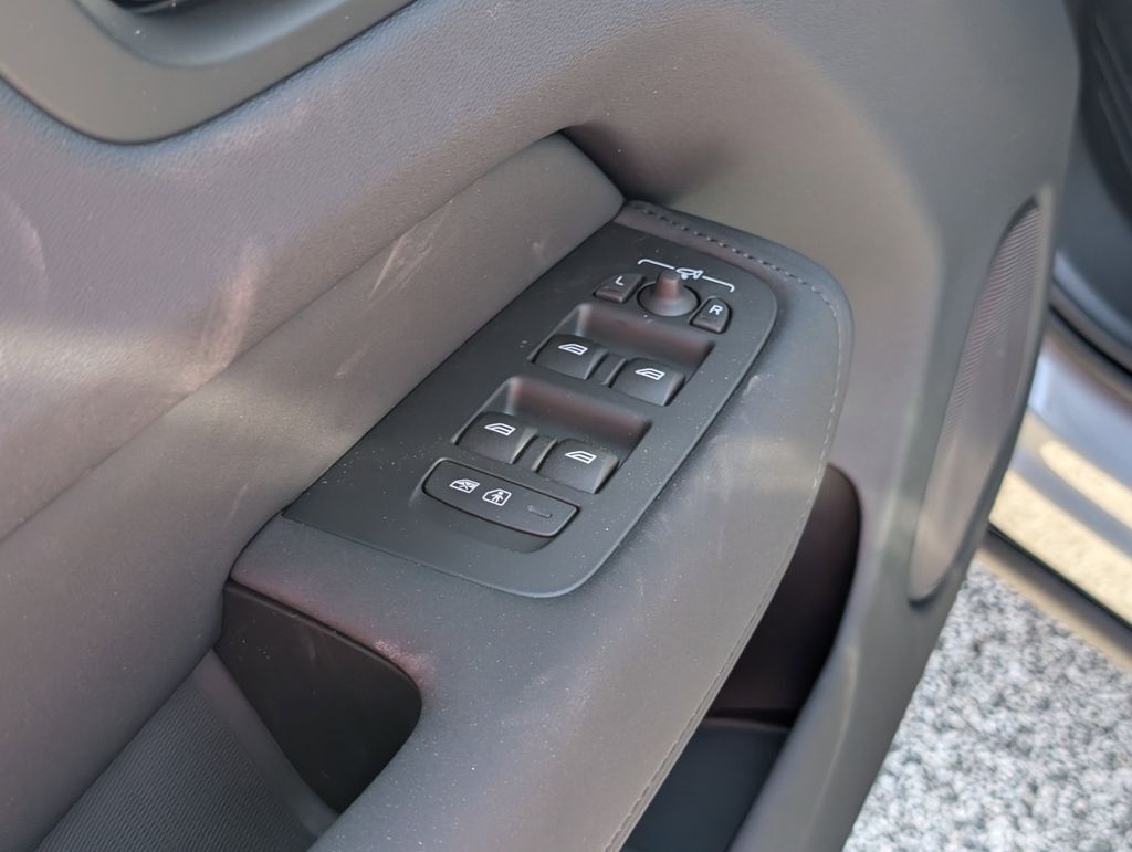 2026 Volvo XC60 Plug-In Hybrid T8 Ultra Hunt Valley MD