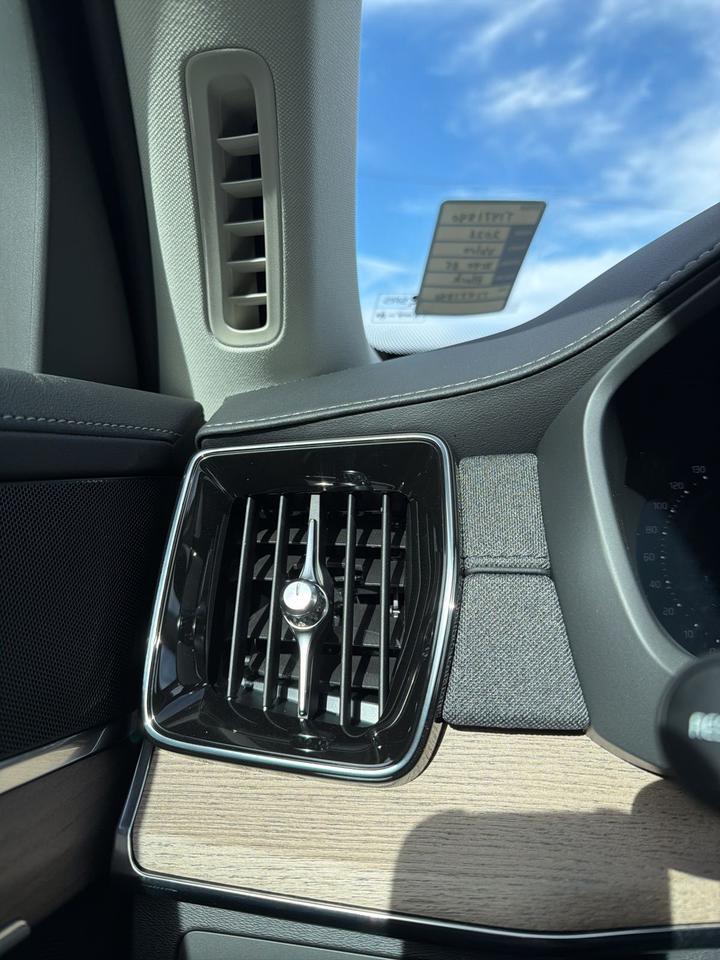 2026 Volvo XC90 B5 Core Bend OR