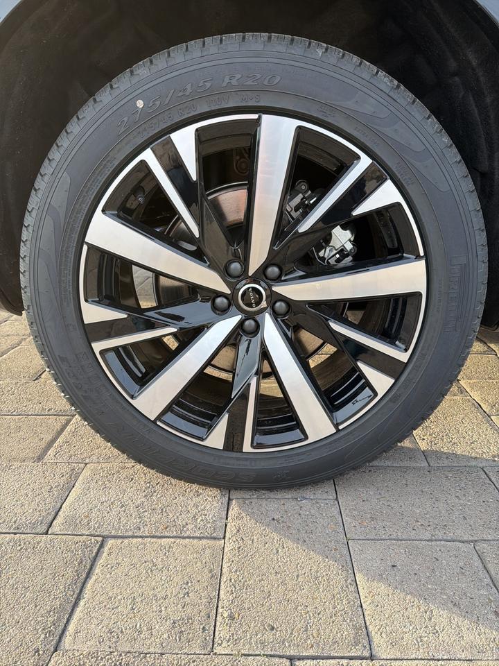 2026 Volvo XC90 B5 Core Bend OR