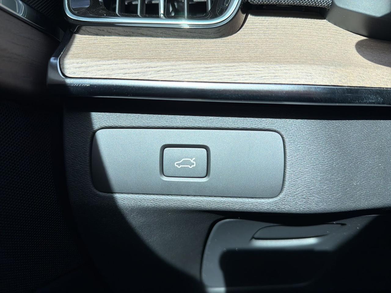 2026 Volvo XC90 B5 Core Bend OR