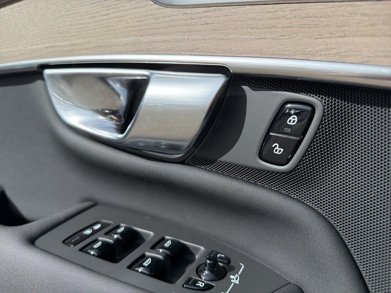 2026 Volvo XC90 B5 Core Bend OR