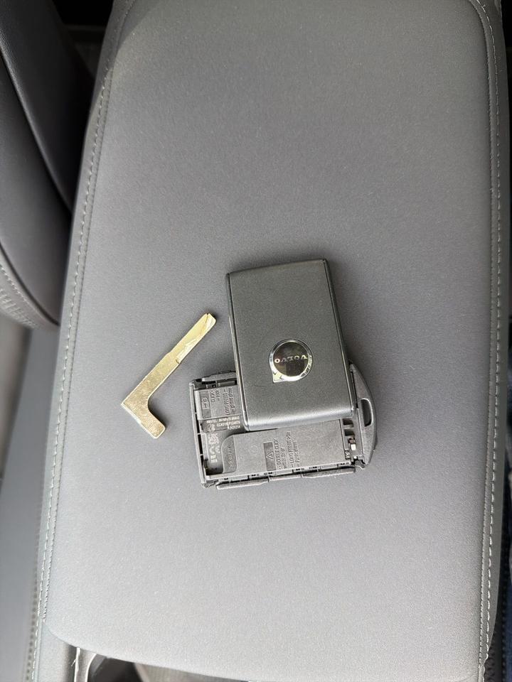 2026 Volvo XC90 B5 Core Bend OR