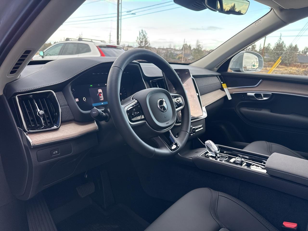 2026 Volvo XC90 B5 Core Bend OR