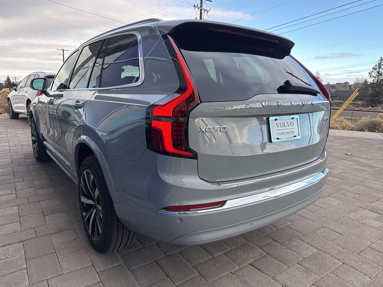2026 Volvo XC90 B5 Core Bend OR