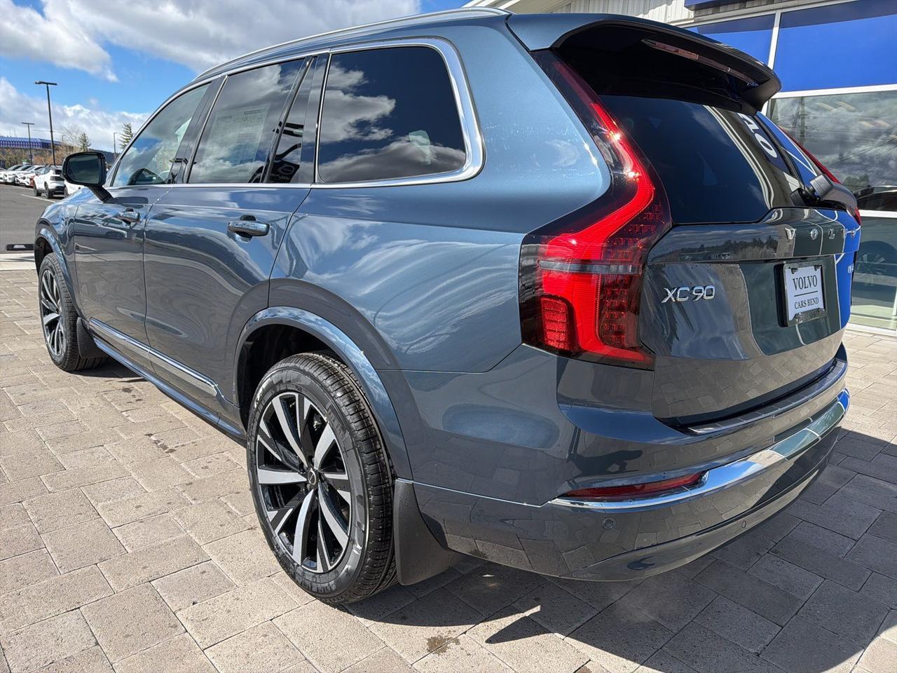 2026 Volvo XC90 B5 Core Bend OR