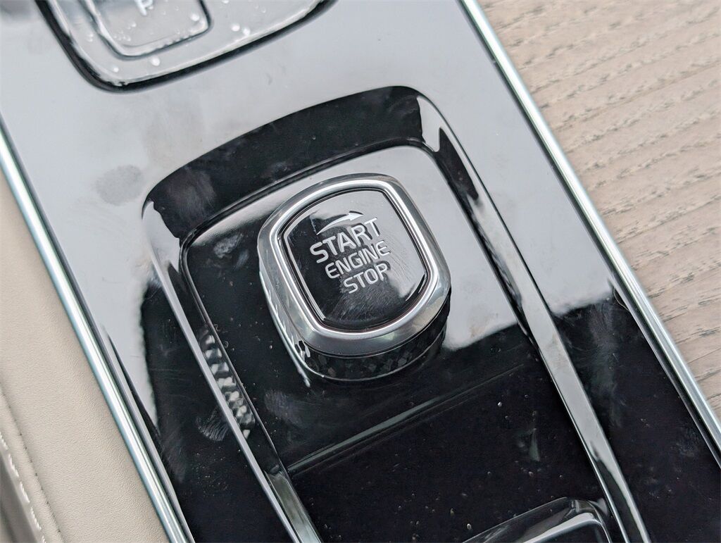 2026 Volvo XC90 B5 Core Hunt Valley MD