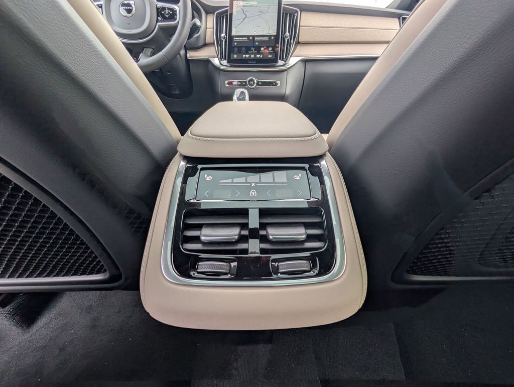 2026 Volvo XC90 B5 Core Hunt Valley MD