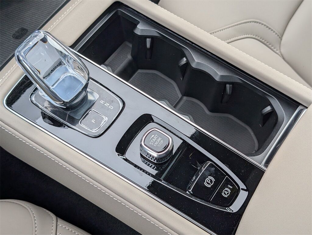 2026 Volvo XC90 B5 Core Hunt Valley MD