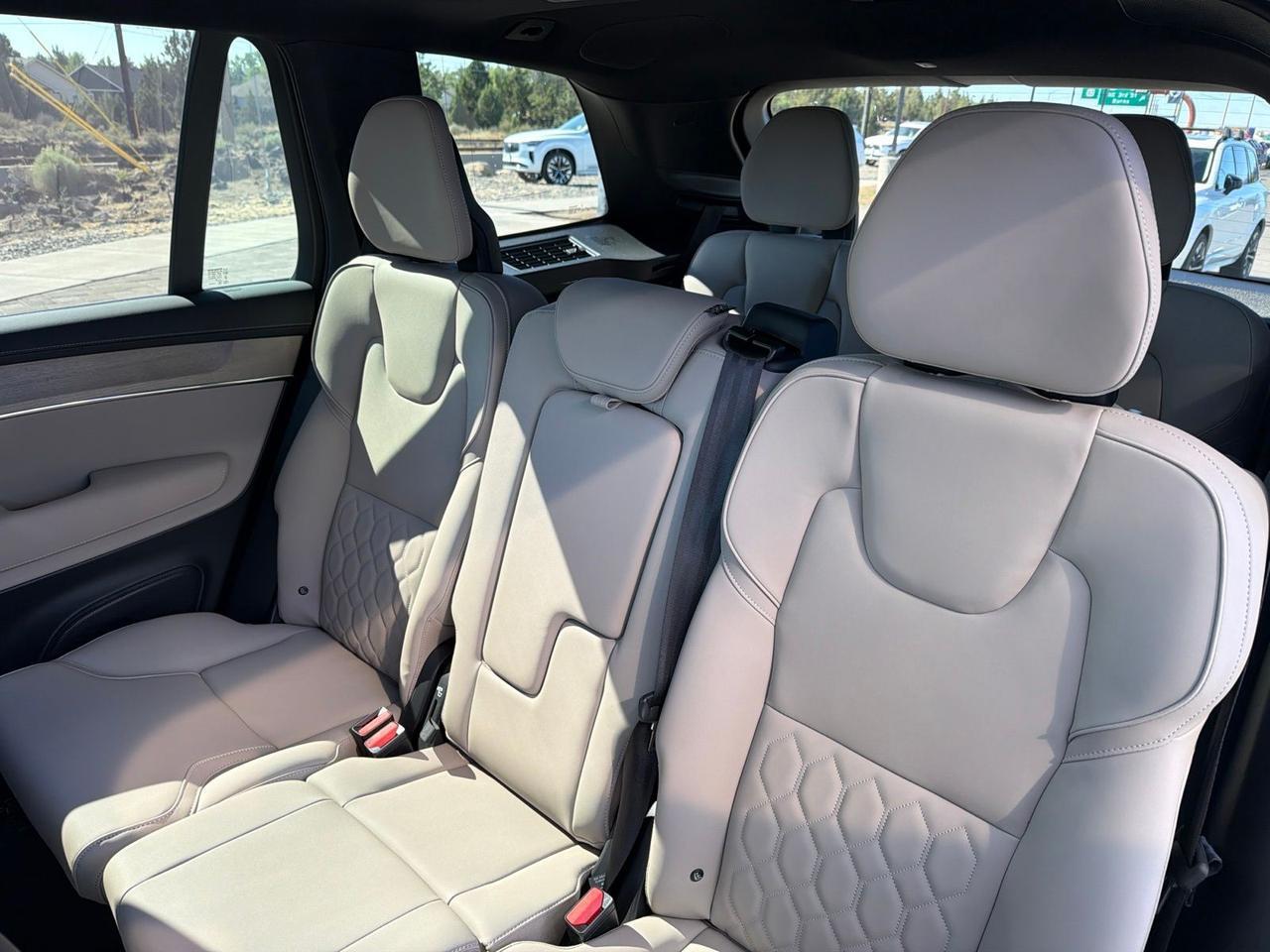 2026 Volvo XC90 B5 Plus Bend OR