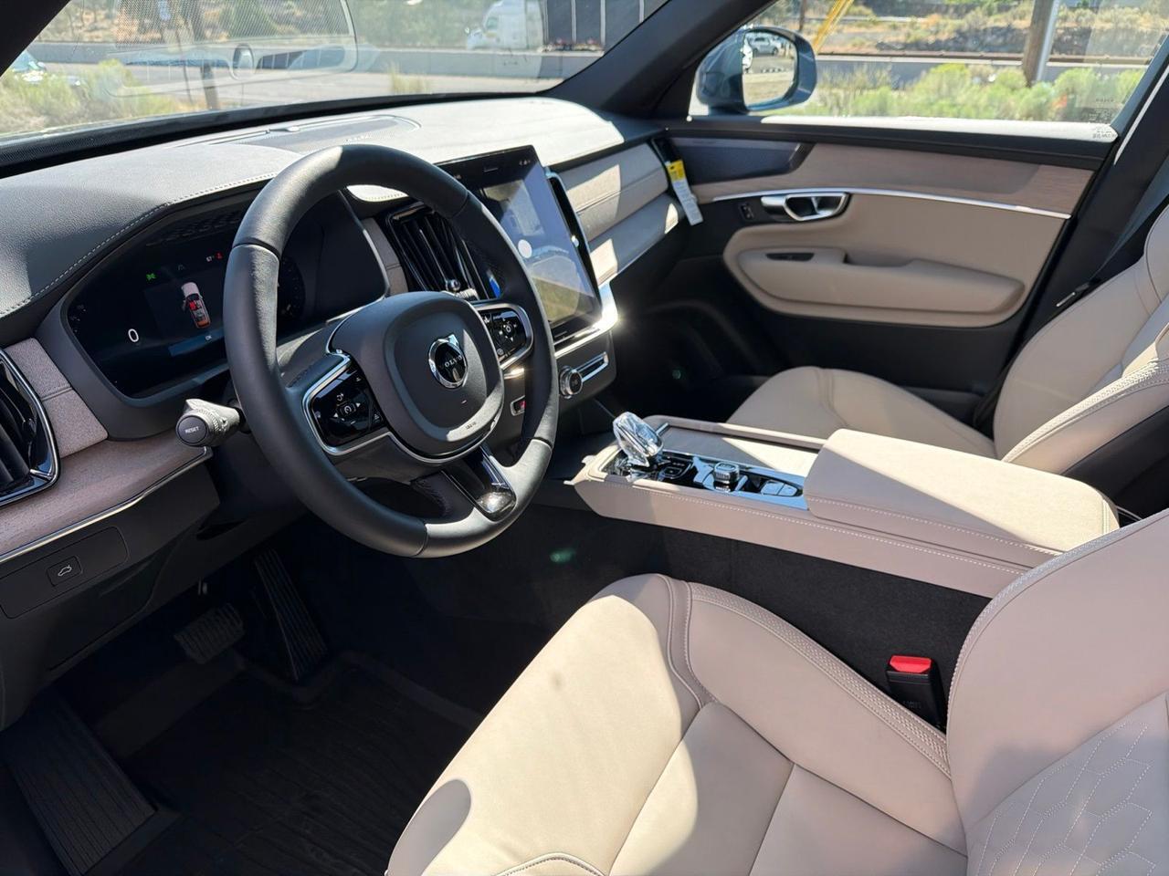 2026 Volvo XC90 B5 Plus Bend OR