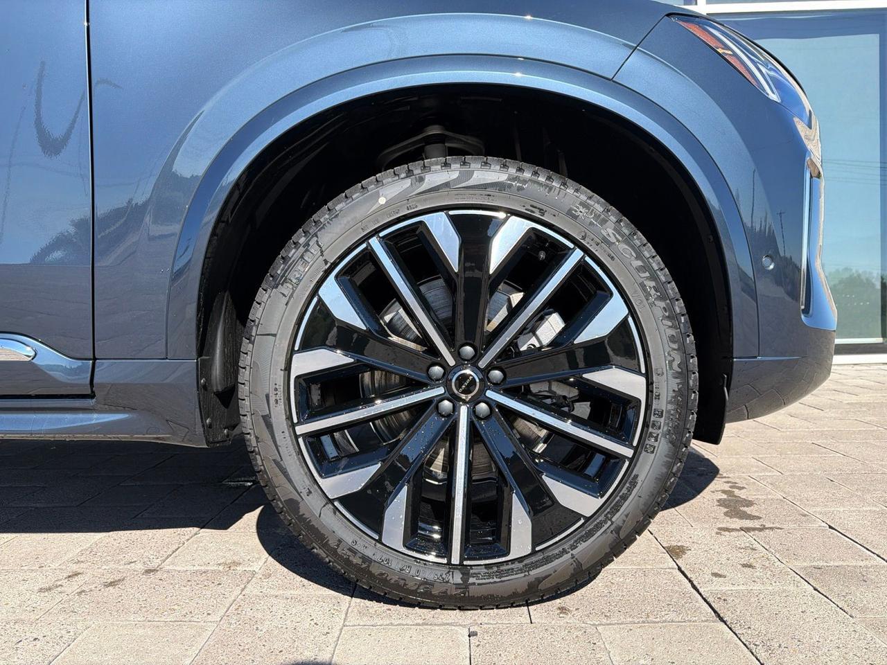 2026 Volvo XC90 B5 Plus Bend OR
