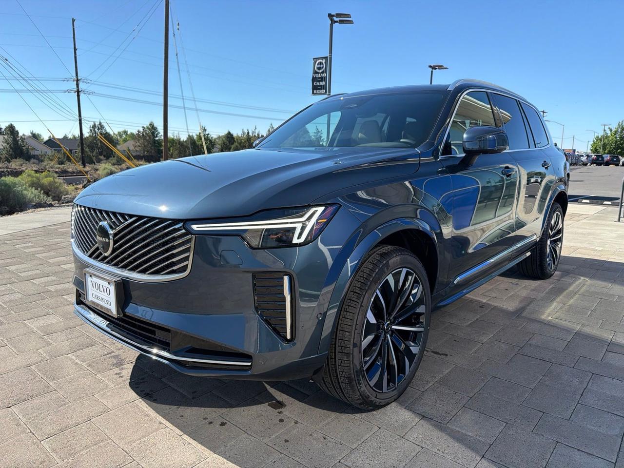 2026 Volvo XC90 B5 Plus Bend OR