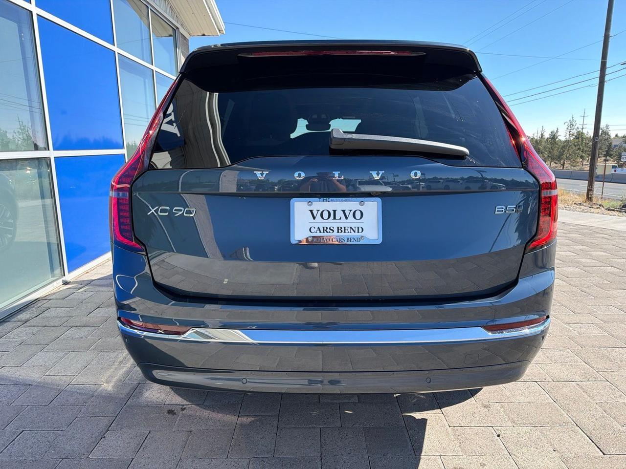 2026 Volvo XC90 B5 Plus Bend OR