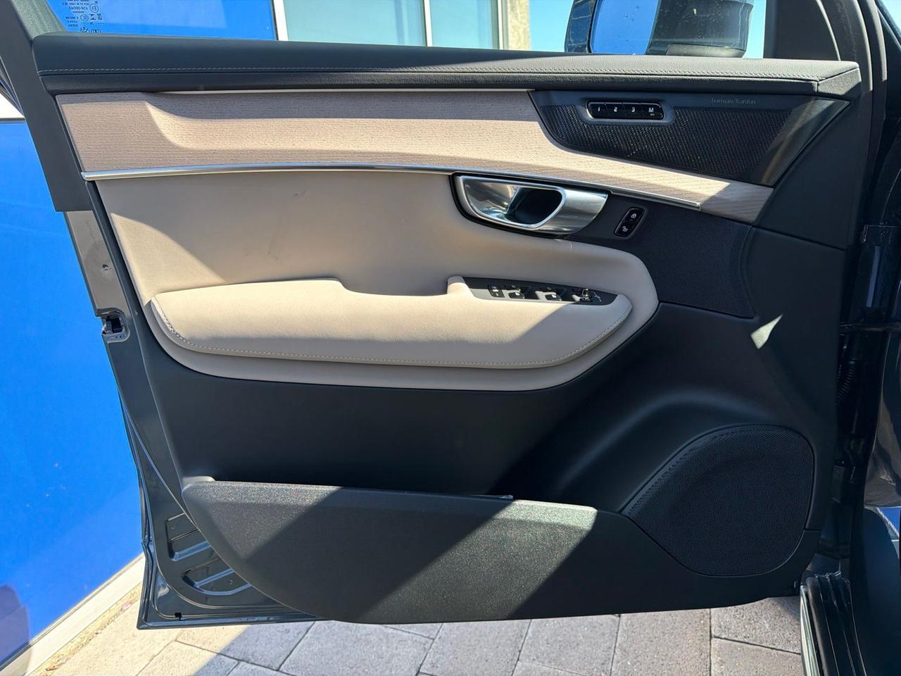 2026 Volvo XC90 B5 Plus Bend OR