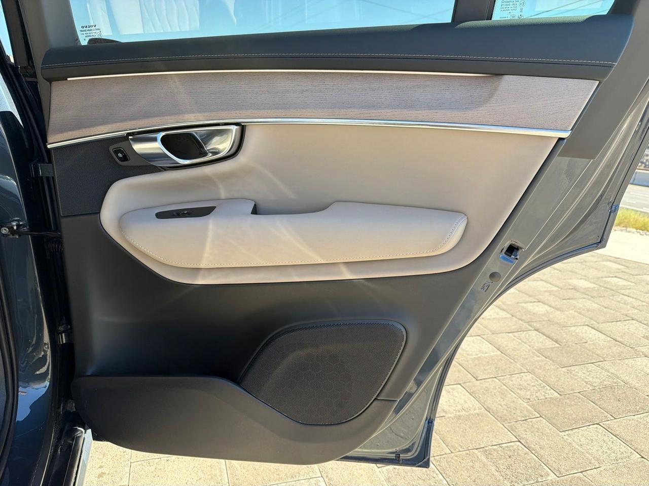 2026 Volvo XC90 B5 Plus Bend OR
