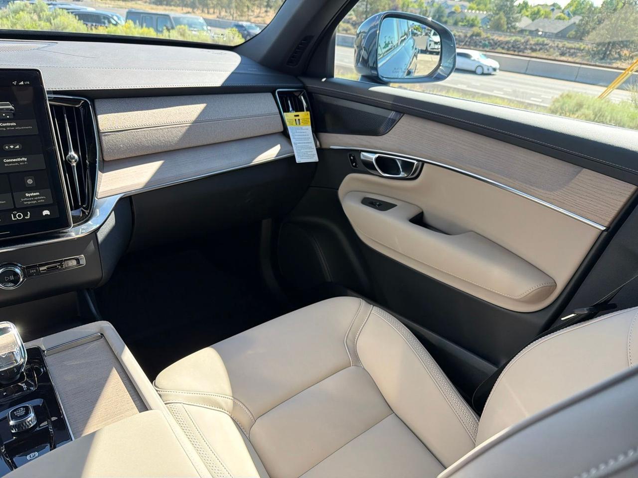 2026 Volvo XC90 B5 Plus Bend OR