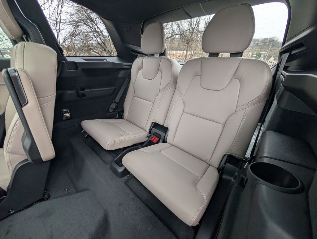 2026 Volvo XC90 B5 Ultra Hunt Valley MD