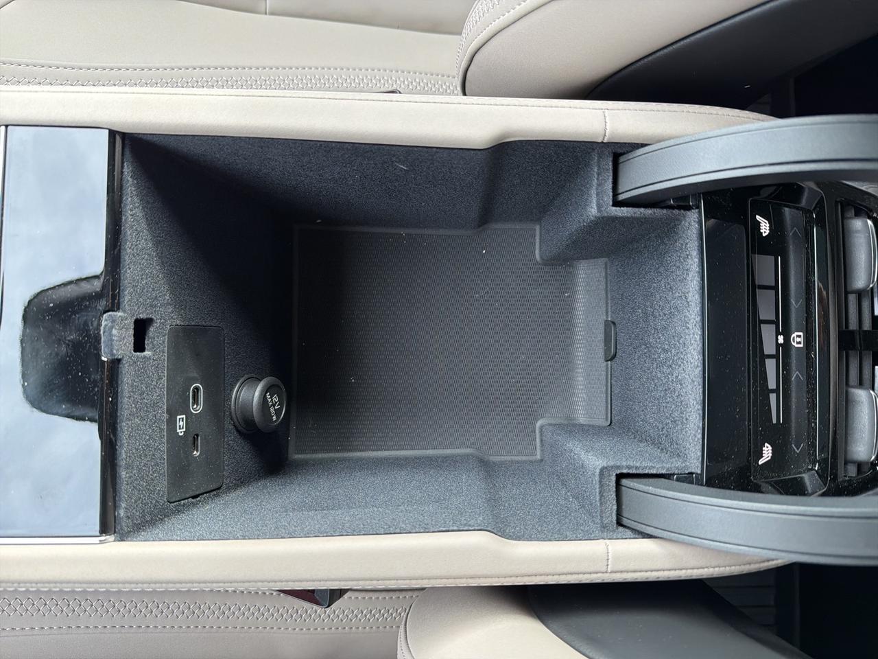 2026 Volvo XC90 B6 Core Bend OR