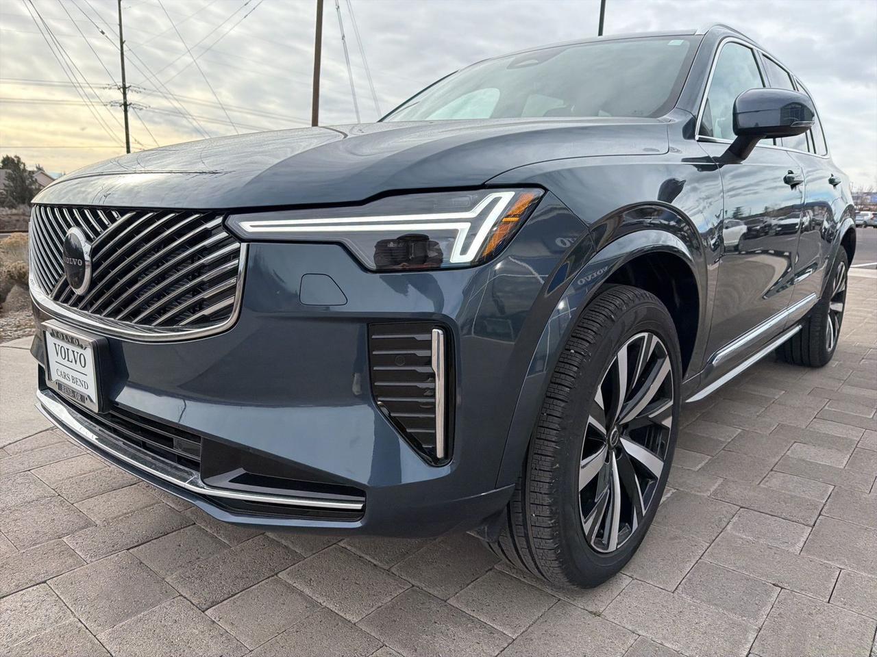 2026 Volvo XC90 B6 Core Bend OR