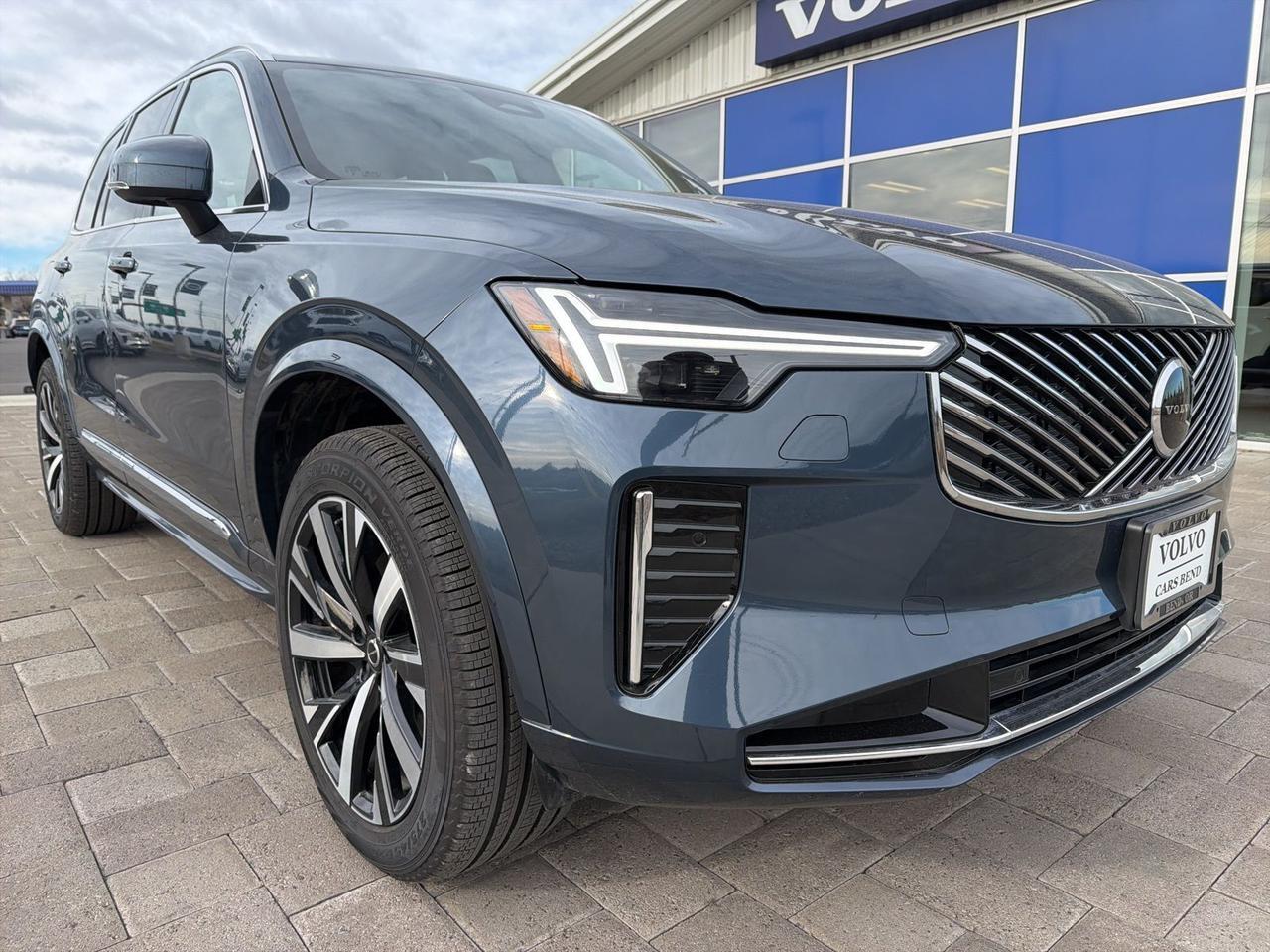 2026 Volvo XC90 B6 Core Bend OR