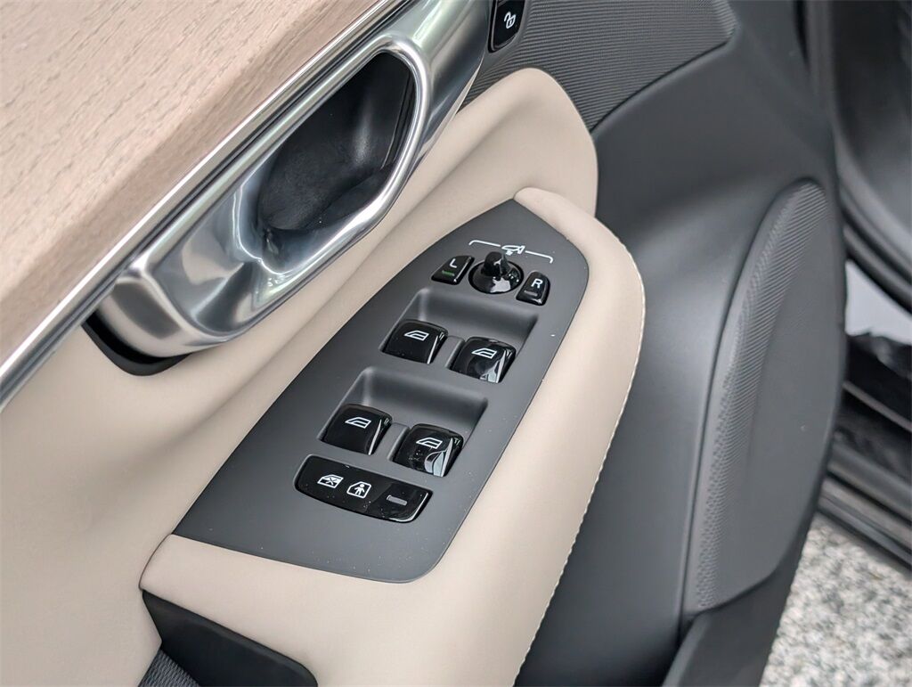 2026 Volvo XC90 B6 Core Hunt Valley MD