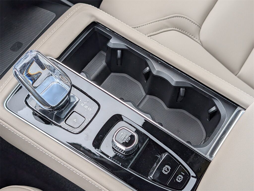 2026 Volvo XC90 B6 Core Hunt Valley MD