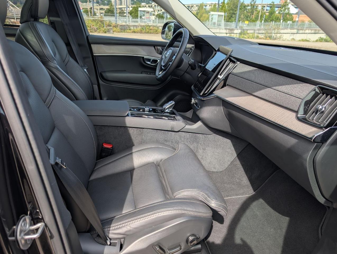 2026 Volvo XC90 B6 Hybrid AWD ULTRA | HK Premium Audio, Pilot Assist, 360 Cam, Heated & Cooled Nappa Leather Portland OR