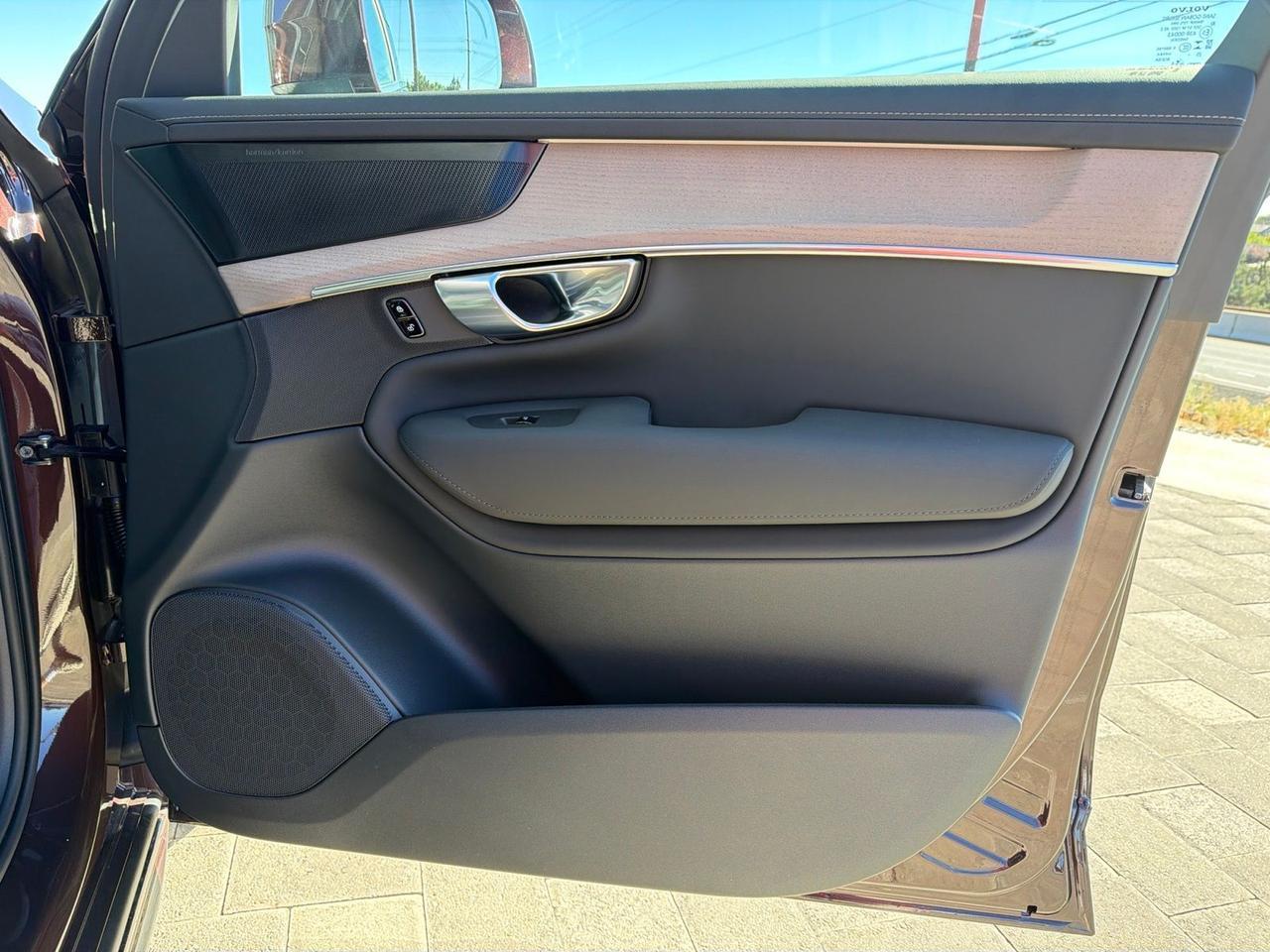 2026 Volvo XC90 B6 Plus 6-Seater Bend OR