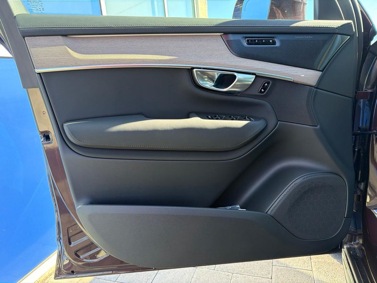 2026 Volvo XC90 B6 Plus 6-Seater Bend OR