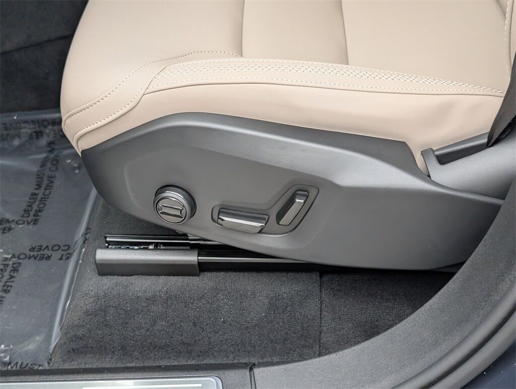 2026 Volvo XC90 B6 Plus 6-Seater Hunt Valley MD