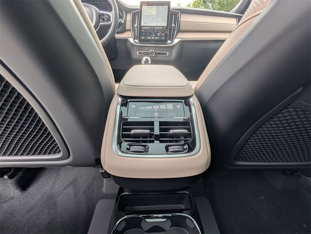 2026 Volvo XC90 B6 Plus 6-Seater Hunt Valley MD