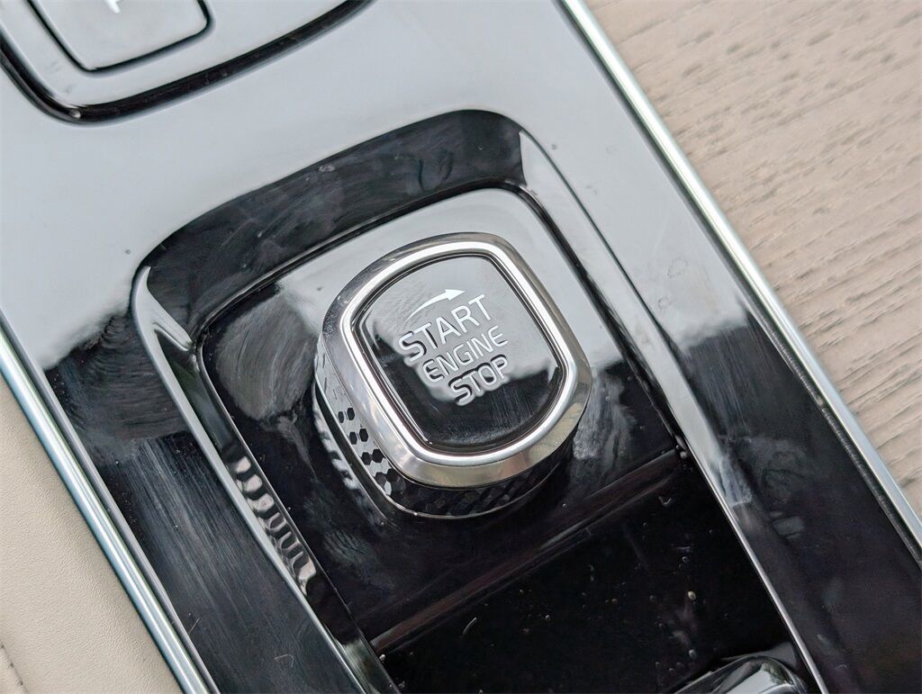 2026 Volvo XC90 B6 Plus 6-Seater Hunt Valley MD